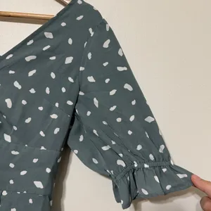 Abercrombie & Fitch Polka Dot Midi Dress Size XS Teal Green thumbnail 4