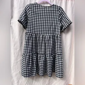 Elegant Black and White Checkered Midi Dress thumbnail 7