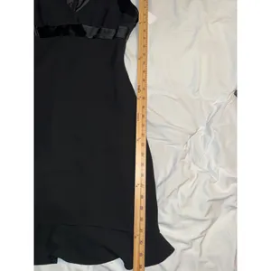 Jones‎ New York Dress Black Satin Trim Ruffle Hem Cocktail Dress Petite 8P thumbnail 10