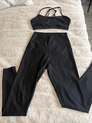 Alo airlift set size medium leggings small bra thumbnail 1