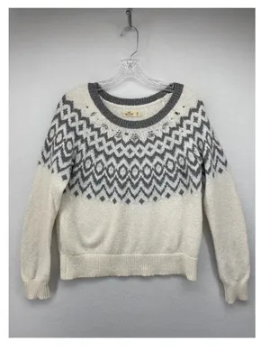 The HOLLISTER Nordic Fair Isle Rhinestone Crewneck Sweater in size S thumbnail 2