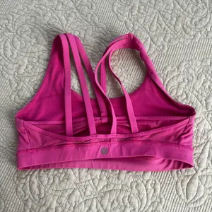 Lululemon hot pink energy bra size 8 thumbnail 2