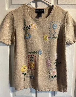 Salon Studio Knit Short‎ Sleeve Top Size Small Embroidered Floral Vintage Granny thumbnail 1