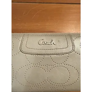 Coach Ashley Perforated Signature C Pattern Accordion Zip Wallet SilverTone Logo thumbnail 2