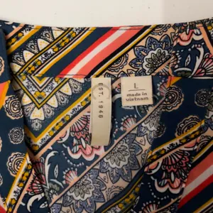 Est 1946 Boho Geo V Neck Blouse Black Size L thumbnail 8