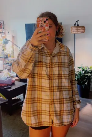 American Eagle Outfitters White and Mustard Plaid Button-Down Shirt thumbnail 1