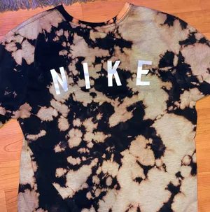 Bleached Shirt Size M thumbnail 4