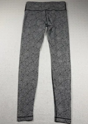 Lululemon Women’s Floral Print Leggings Size 6 Black White 31” Full Length thumbnail 2