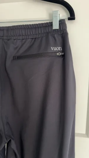 Vuori Large Ponto Performance Joggers in Black thumbnail 5