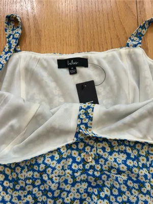 Lulus Darling Daisies Dress M Medium NWT Blue Ditsy Daisy Floral Ruffle Midi NEW thumbnail 6