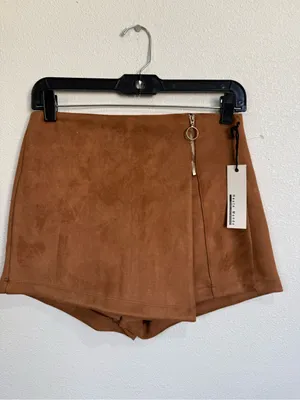 Haute Monde Size S Brown Faux Suede Wrap Mini Skort Gold Ring Zip Western Boho thumbnail 2