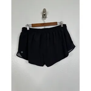 Lululemon Hotty Hot Short II 2.5 Black Running Shorts Womens Size 14 NW7ARK thumbnail 4