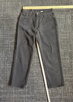 Vintage Levi's 512 High Rise Slim Fit Tapered Leg Jeans Y2K Size 14 Reg Black thumbnail 1