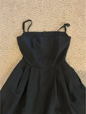 D31 dress waist snatching size xs little black dress gorgeous thumbnail 2