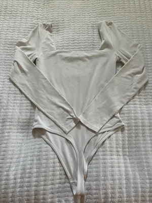 Babaton Cream Long-Sleeve Square Neck Bodysuit thumbnail 3