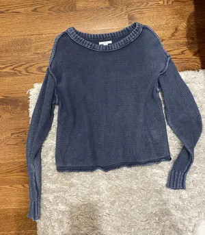 American Eagle sweater thumbnail 1