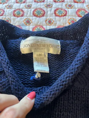 Jones New York Vintage 90s Winter Elk Knit Snowflake Sweater size medium thumbnail 3