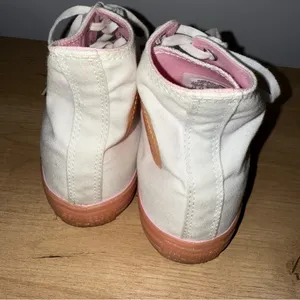 Women’s Chuck Taylor All Star Hi White‎ Cherry Blossom Rare Size 7.5 thumbnail 8