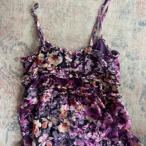 NWT Lulus Dayah Purple Floral Ruffled Tiered Midi Dress thumbnail 5