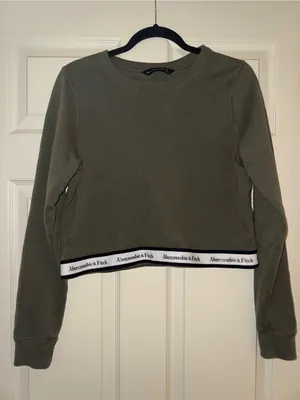 Abercrombie & Fitch Olive Cropped Crewneck Sweatshirt with Branded Hem thumbnail 1