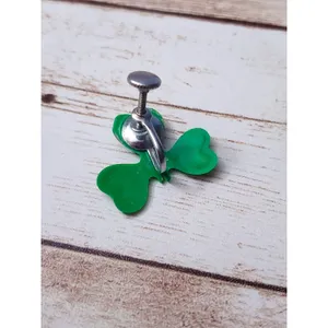 Vintage Screw On Earrings - Green Shamrock 0.75" - Damaged thumbnail 5