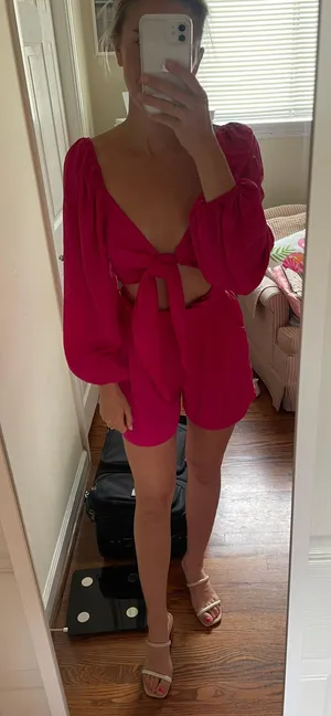 Two Piece Crop Top Shorts Set Pink thumbnail 4