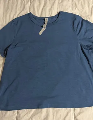 Lululemon top 8 thumbnail 1