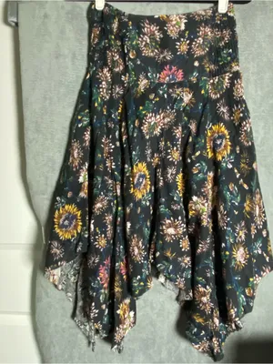 Dark‎ Floral Handkerchief Hem Skirt asymmetrical size XS/ small lagenlook boho thumbnail 7