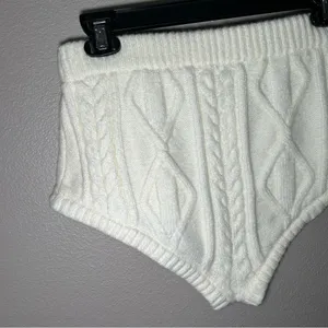 For love & Lemons cream neutral cable knit shorts women’s size medium thumbnail 6