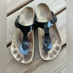 Birkenstock  Sandals🦋 READ DESCRIPTION thumbnail 2