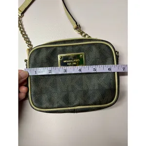 Michael Kors Monogram Small Crossbody Brown Beige Zip Chain Strap Gold Hardware thumbnail 9