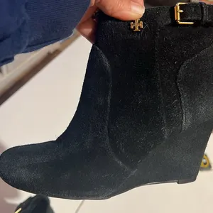 Tory Burch, Milan suede black ankle boots women’s size 6 thumbnail 9