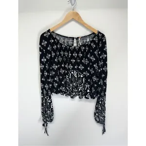 Free People Cropped‎ Top Washed Black Dazed Print Size Small Jersey Long Sleeve thumbnail 11