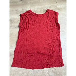 EUC Womens red We the Free Free People sleeveless V-neck‎ top layered hem size S thumbnail 2
