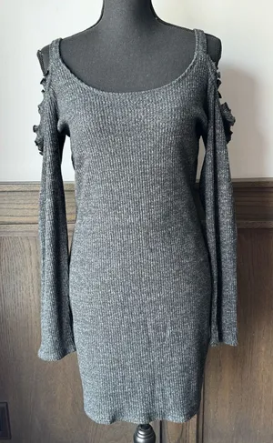 Hollister Charcoal Knit ribbed cold shoulder long sleeve soft Dress Euc medium thumbnail 1