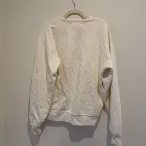 Soul Women's White and Cream Sweatshirt thumbnail 2