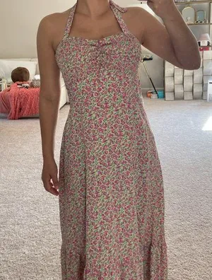 Floral halter neck dress. S Pink thumbnail 1