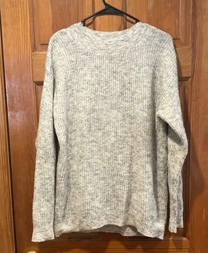 RD style women’s pull over sweater with open back size large . thumbnail 1