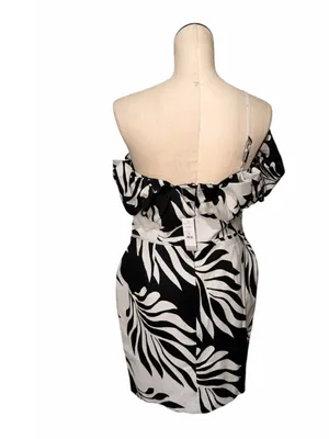 NWT $180 White House Black Market One-Shoulder Jacquard Dress Black White SZ-6 thumbnail 7