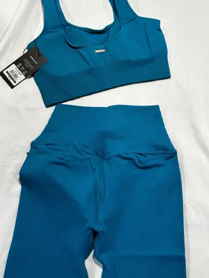 Lilias Active Ribbed Knit Seamless Sports Bra and Bike Shorts Set thumbnail 2