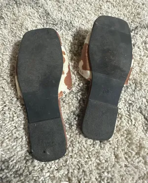 cowhide sandals Size 7.5 thumbnail 2