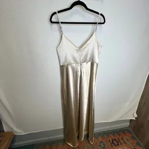 Birdy Grey Champagne Gold Satin V-Neck Spaghetti Strap‎ Maxi Dress Slit Large thumbnail 4
