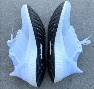 Women’s Ultraboost Adidas 2020 thumbnail 3