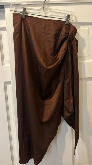 DO+BE Satin Skirt  thumbnail 1