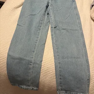 Wrangler Straight Leg Jean thumbnail 1