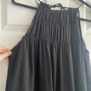 Abercrombie & Fitch Smocked Halter Mini Dress Womens‎ Size XS Black Chiffon Boho thumbnail 3