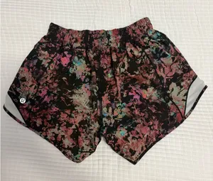 Lululemon Hotty Hot Shorts 4" Multicolored thumbnail 2