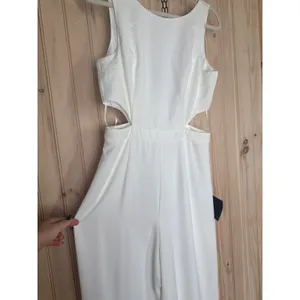 Lulus Moments to Remember White Sleeveless Wide-Leg Cutout Jumpsuit Party Medium thumbnail 6