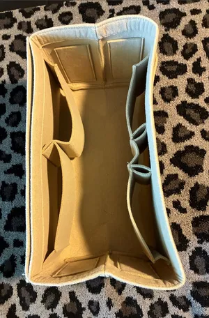 Bag organizer GM thumbnail 1