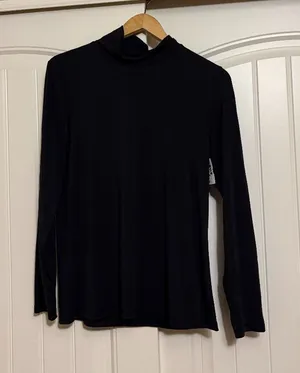 Athleta Mock Neck Long Sleeve Top Large Classic Neutral Basic Pullover Shirt thumbnail 1